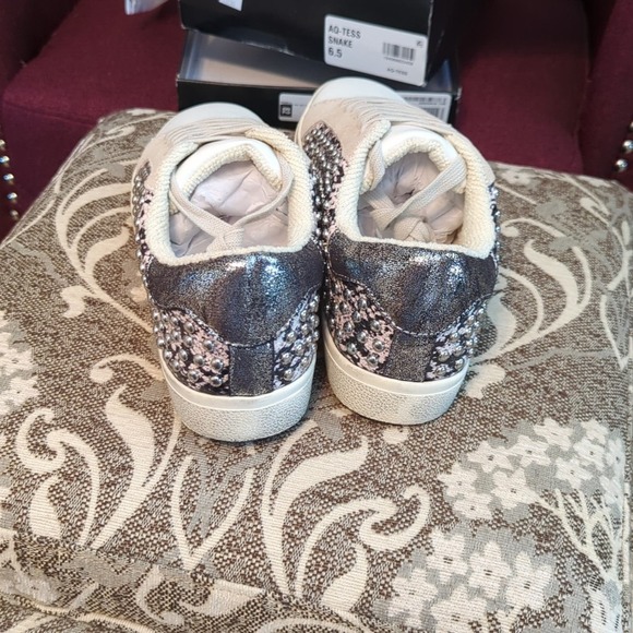 NWT Aqua Sneakers Snake - Picture 5 of 12